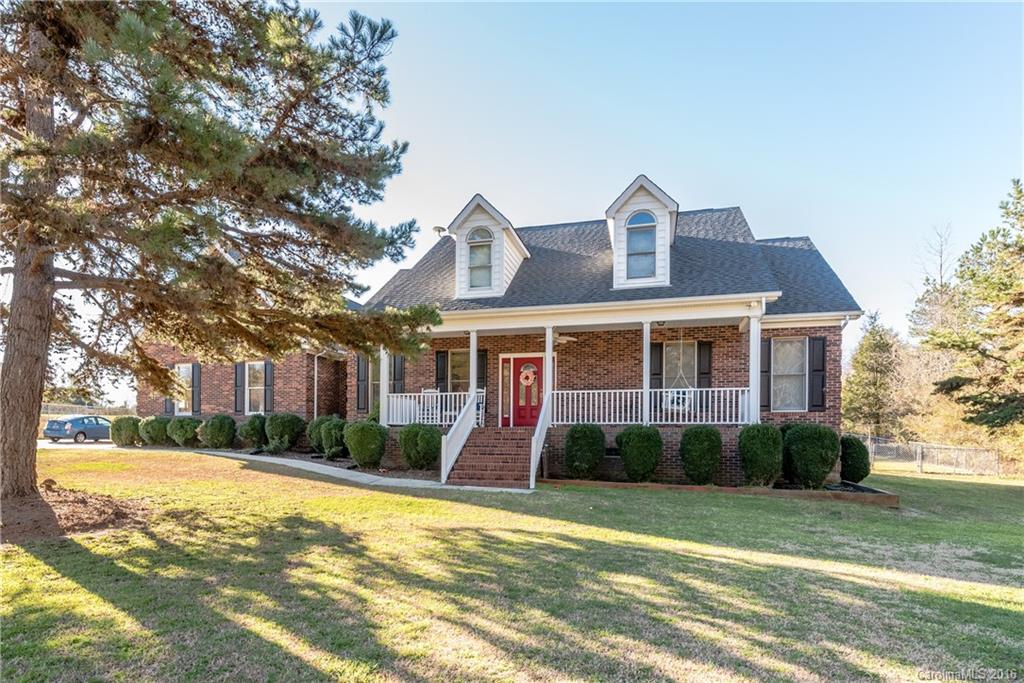 1401 State Rd S-46-151 Clover, SC 29710 - Photo 1 of 24 Gallery Image 1