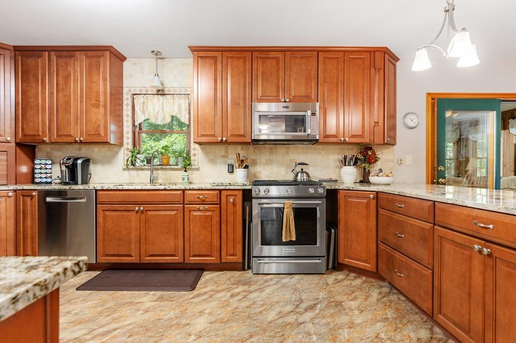 87 Old Right Road Ipswich, MA 01938 - Photo 7 of 36 Gallery Image 7