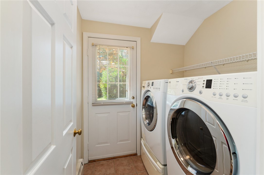 72 Scarborough Road Cumberland, RI 02864 - Photo 12 of 25 Gallery Image 12