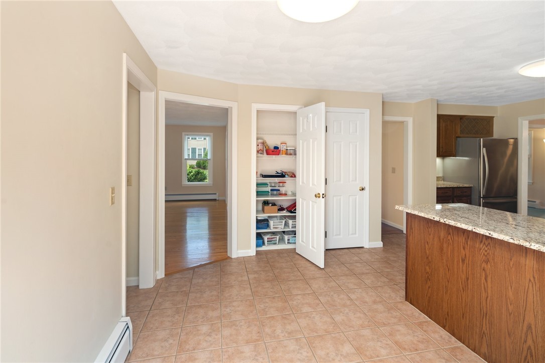 72 Scarborough Road Cumberland, RI 02864 - Photo 5 of 25 Gallery Image 5