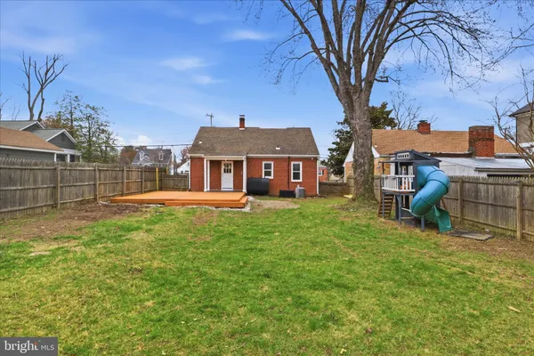 $560,000 | 3215 Memorial Street, Alexandria, VA 22306