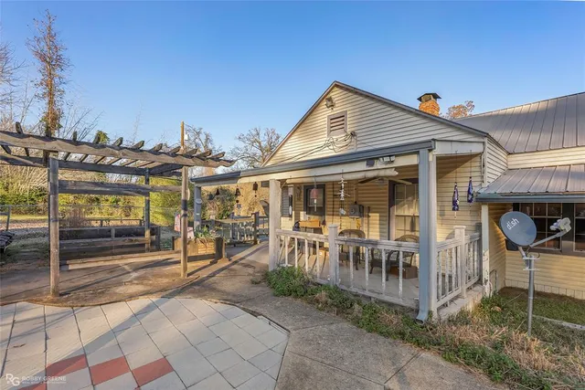 a view of a house with a outdoor space