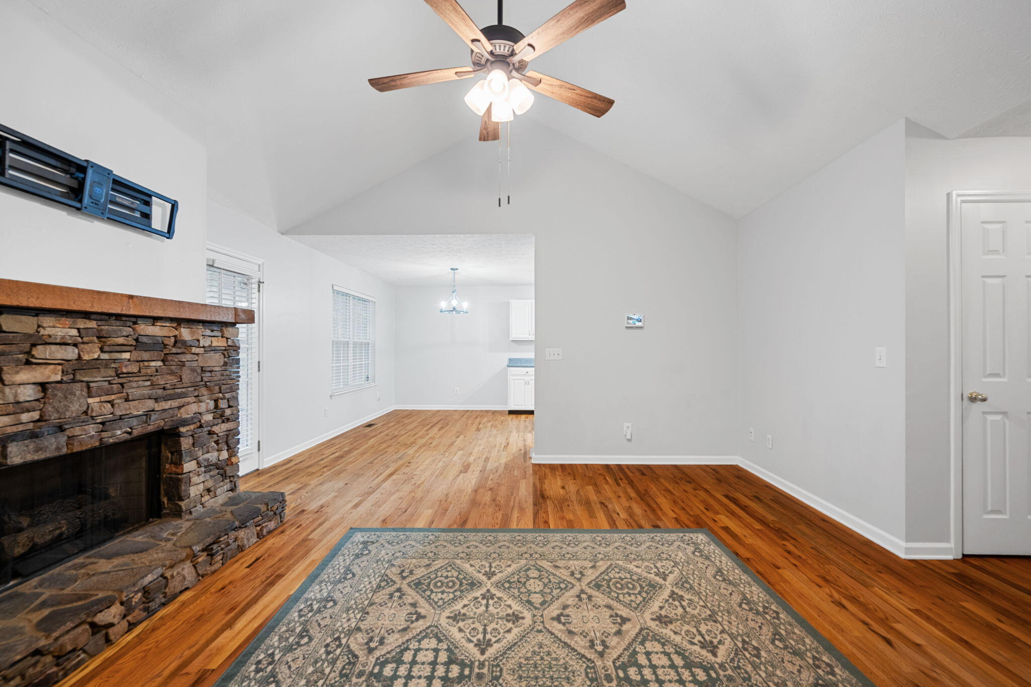 109 Oak Ridge Drive LaFayette, GA 30728 - Photo 8 of 31 14-web-or-mls-DSC_9427
