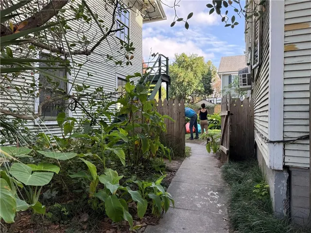 $1,000 | 8329 G Sycamore Street, New Orleans, LA 70118