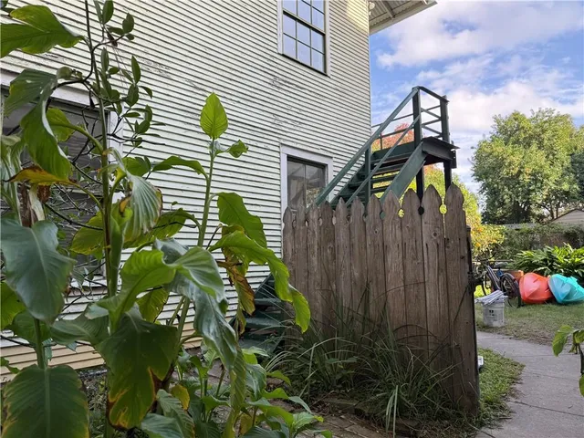 $1,000 | 8329 G Sycamore Street, New Orleans, LA 70118