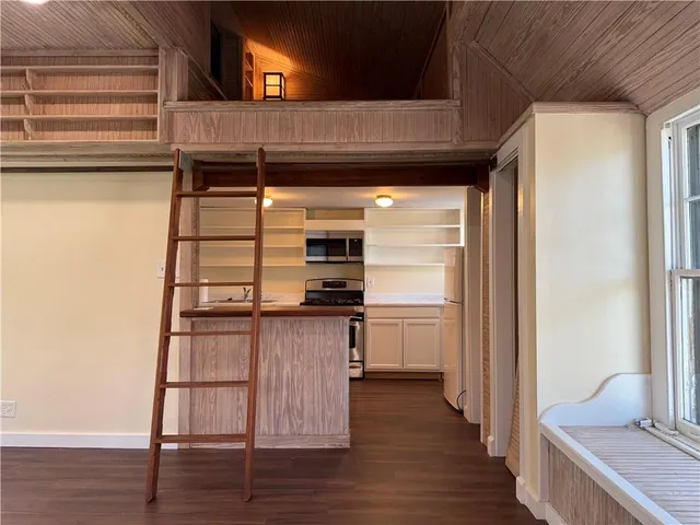 $1,000 | 8329 G Sycamore Street, New Orleans, LA 70118