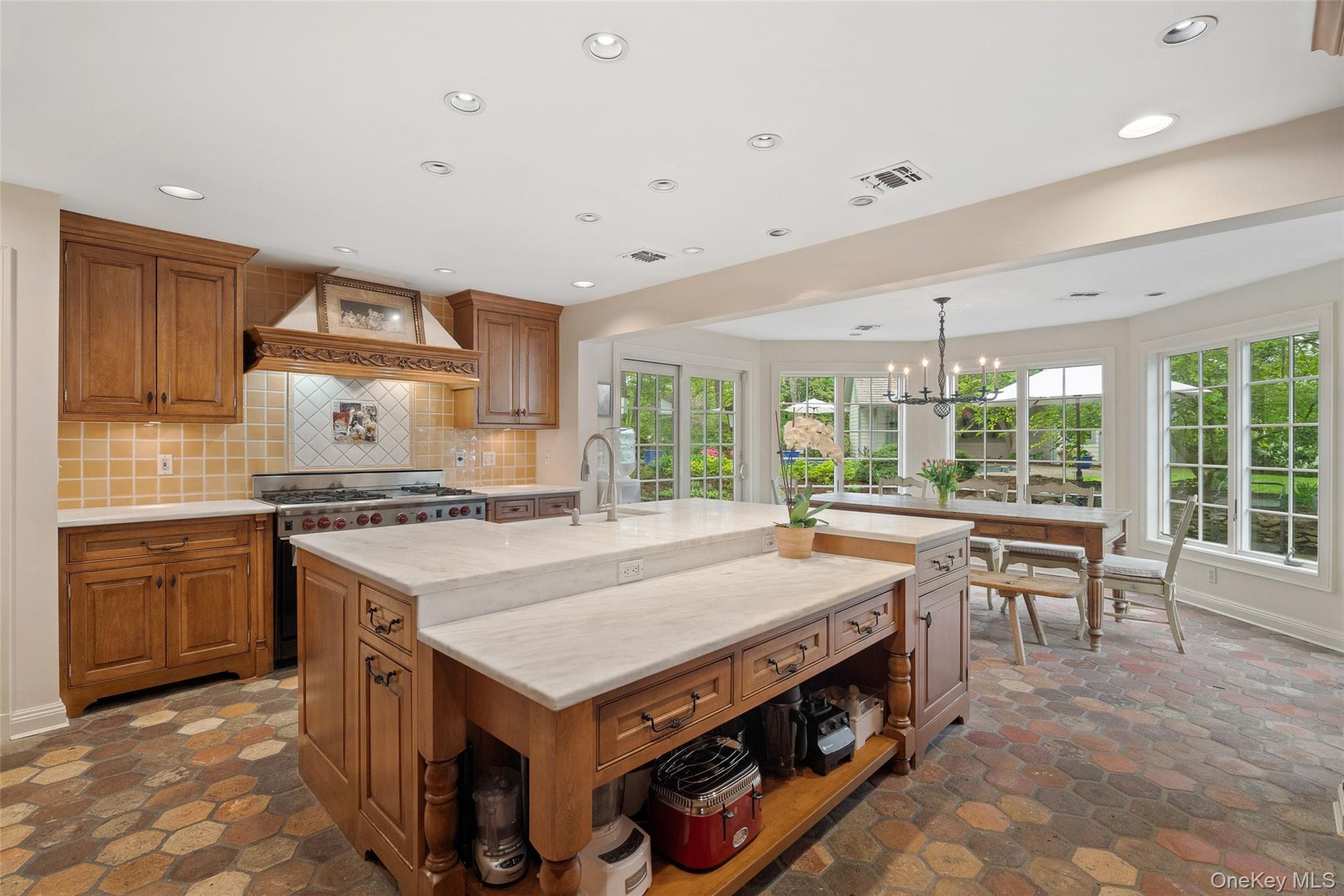 68 Flower Hill Road Huntington, NY 11743 - Photo 6 of 27