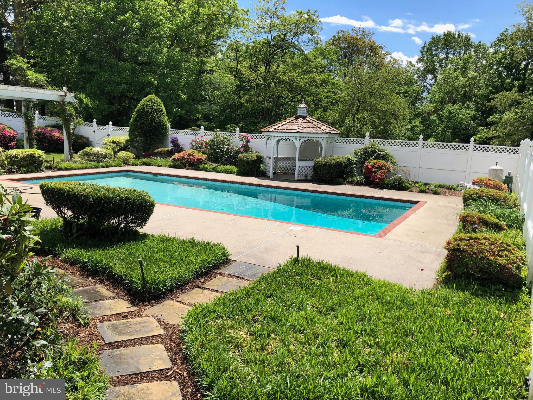 10812 Cripplegate Road Potomac, MD 20854 - Photo 6 of 7