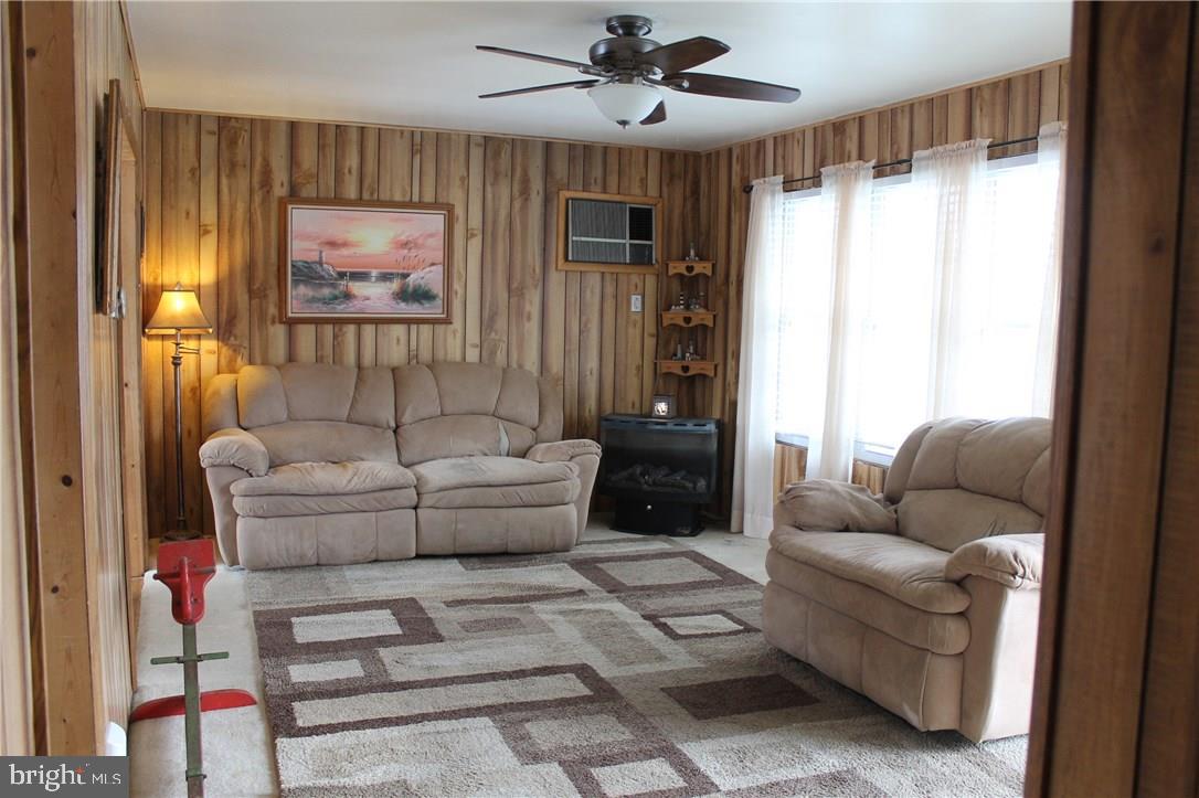129 Bowline Road Manahawkin, NJ 08050 - Photo 8 of 19 Gallery Image 8