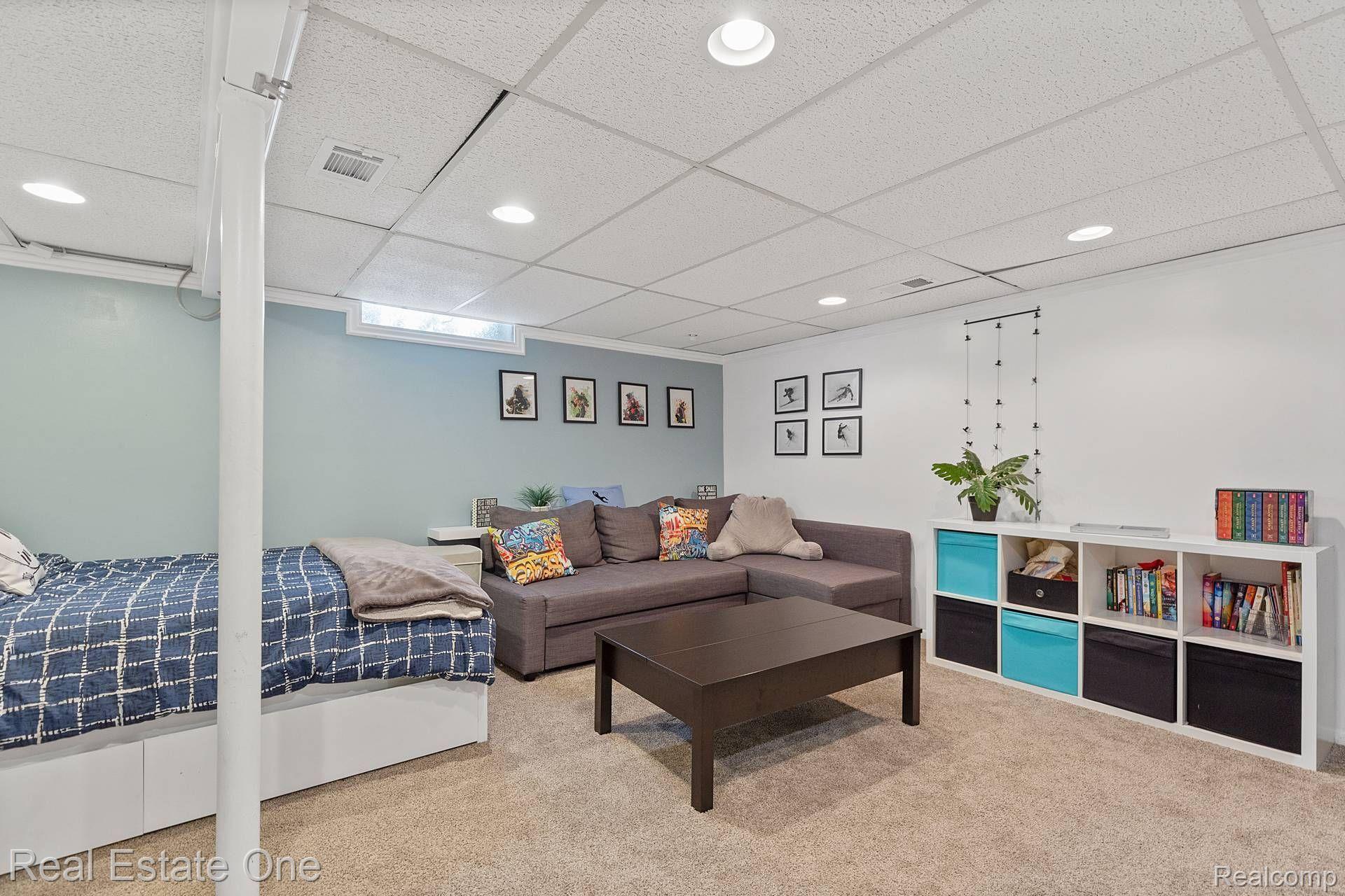 2569 Rambling Way Bloomfield Hills, MI 48302 - Photo 31 of 57 Gallery Image 31