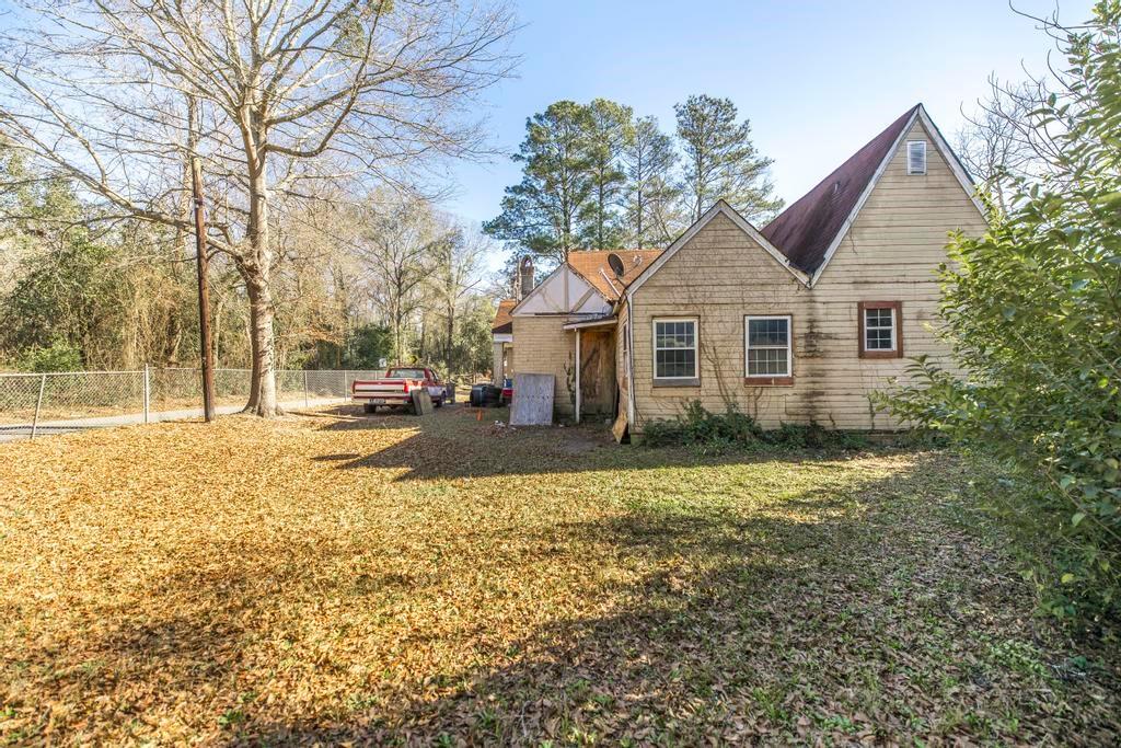 896 Roseview Drive Macon, GA 31217 - Photo 8 of 9