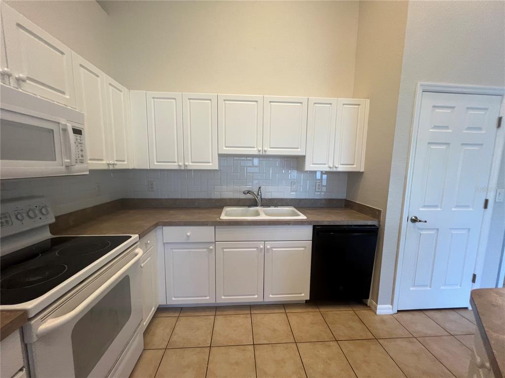 4110 Polynesia Road North Port, FL 34288 - Photo 13 of 43 Gallery Image 13