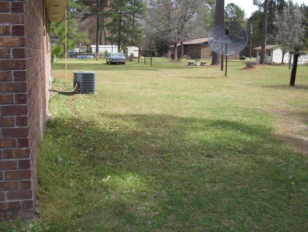 304 Gadsden Loop Walterboro, SC 29488 - Photo 5 of 17 gadsden5