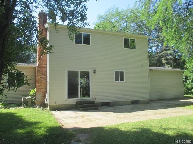 9300 Carpenter Road Flushing, MI 48433 - Photo 23 of 24 IMG_0012.jpg