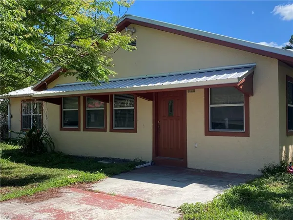 $195,000 | 4014 North Edgewater Circle, LaBelle, FL 33935