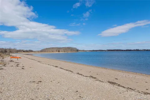 $1,249,000 | 1705 Kerwin Boulevard, Greenport, NY 11944