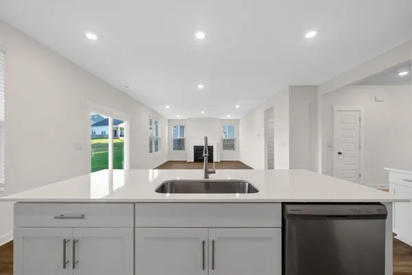 $2,695 | 887 Bur Oak Court, Clarksville, TN 37043