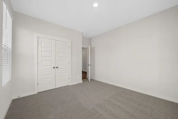 $2,695 | 887 Bur Oak Court, Clarksville, TN 37043