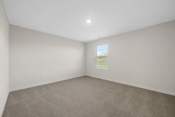 $2,695 | 887 Bur Oak Court, Clarksville, TN 37043