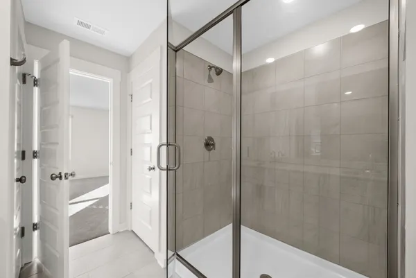 $2,695 | 887 Bur Oak Court, Clarksville, TN 37043