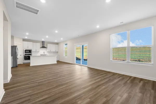 $2,695 | 887 Bur Oak Court, Clarksville, TN 37043