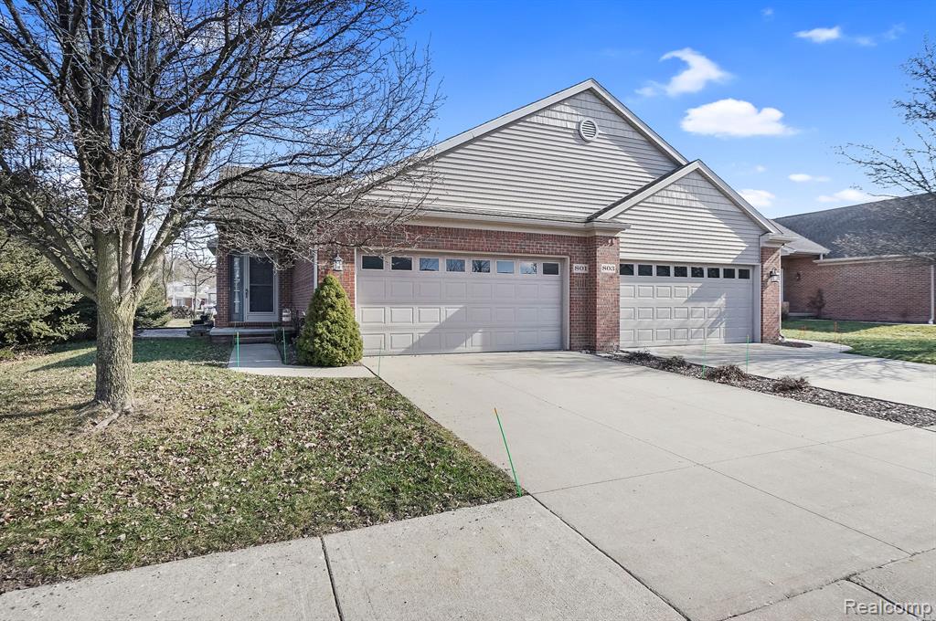 801 Chelsea Ridge Court Howell, MI 48843 - Photo 2 of 21