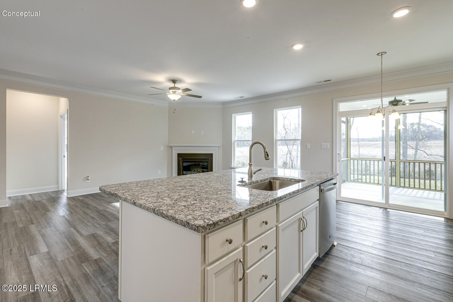 27 Fairfield Road Beaufort, SC 29907 - Photo 15 of 23 Kitchen - Familyroom