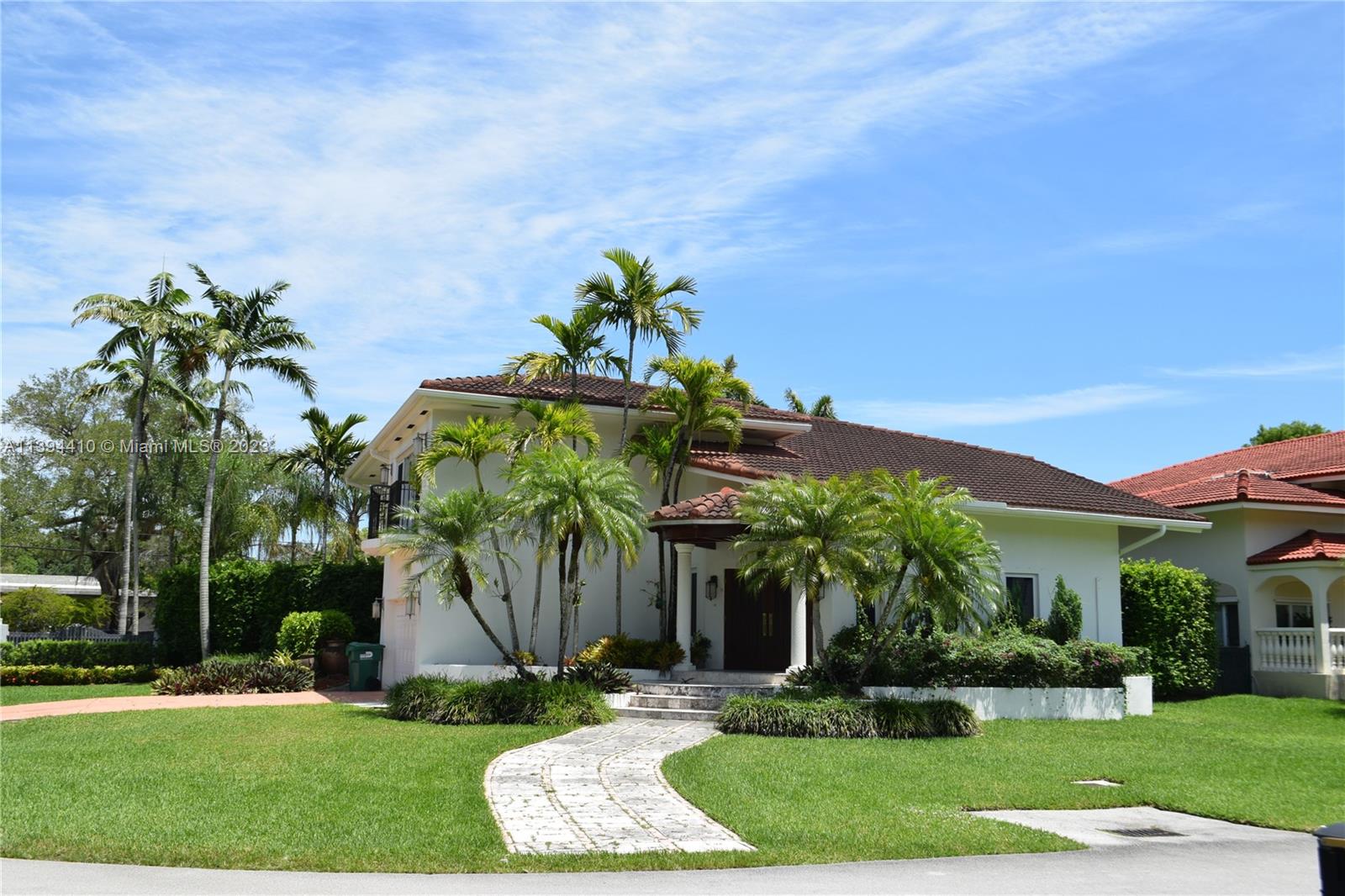 7115 Southwest 69th Court Miami, FL 33143 - Photo 11 of 58