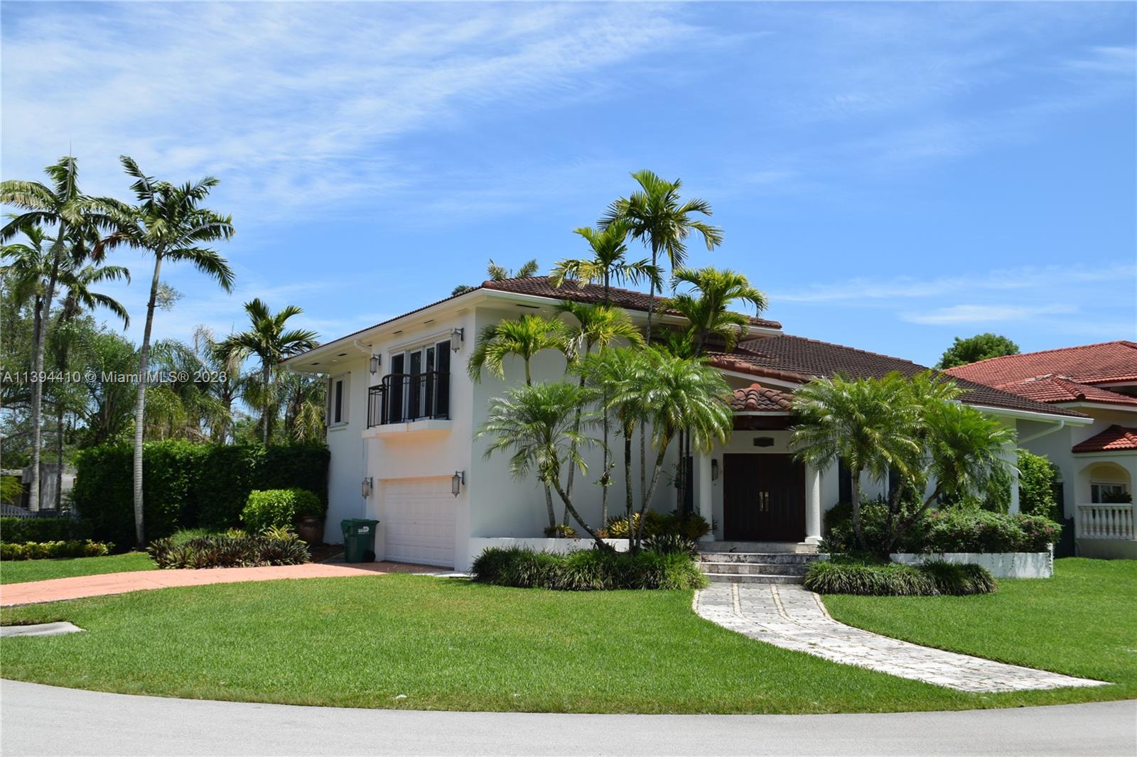 7115 Southwest 69th Court Miami, FL 33143 - Photo 7 of 58 front view of house with a yard