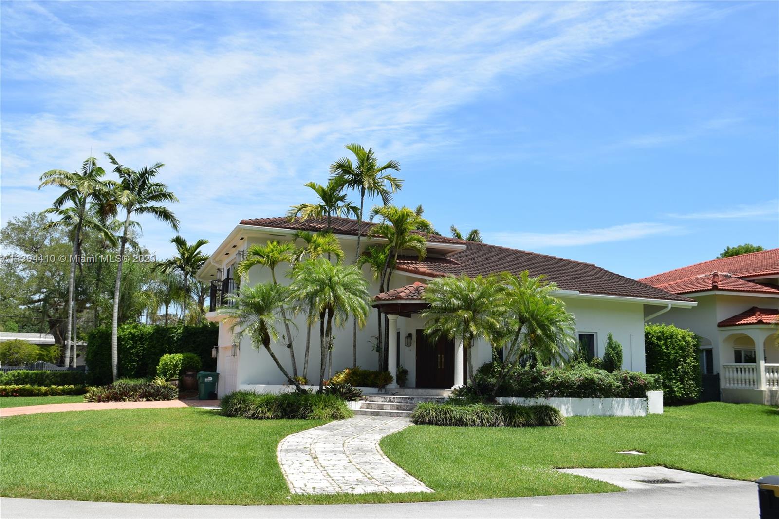 7115 Southwest 69th Court Miami, FL 33143 - Photo 10 of 58 a view of a house with a yard