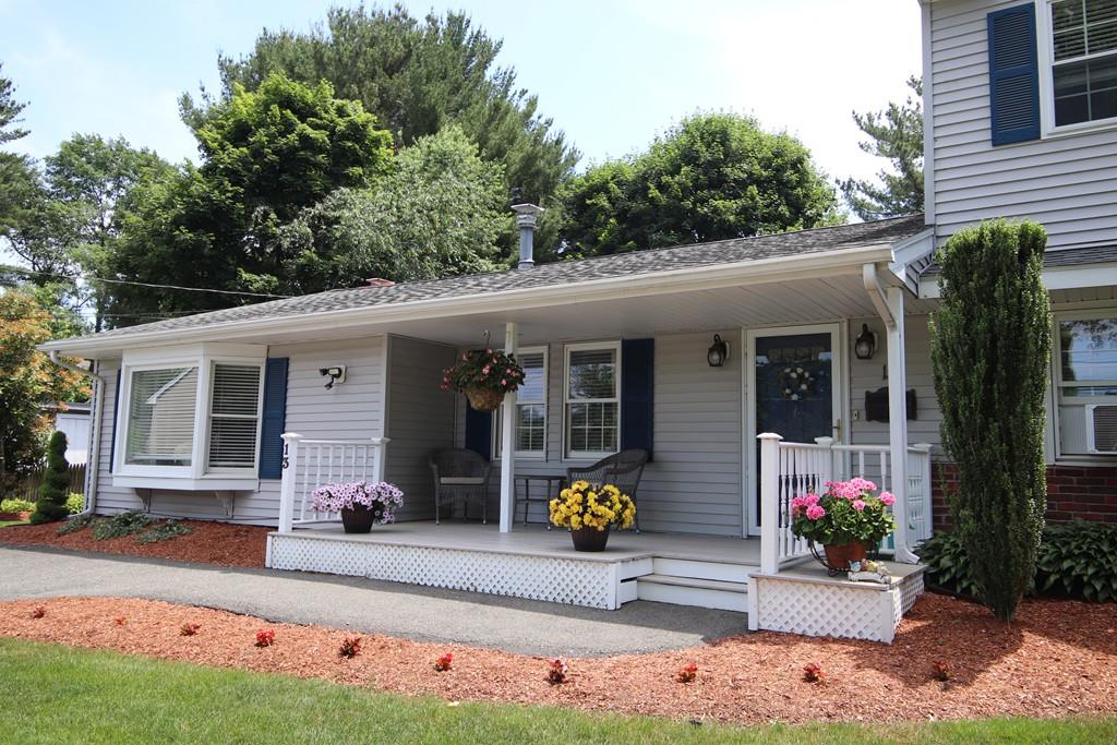 13 Wayne Road Peabody, MA 01960 - Photo 5 of 42 Gallery Image 5