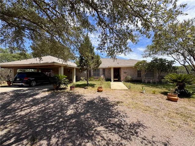 $309,900 | 296 County Road 1601, Alice, TX 78332