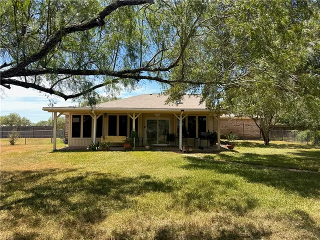 $309,900 | 296 County Road 1601, Alice, TX 78332