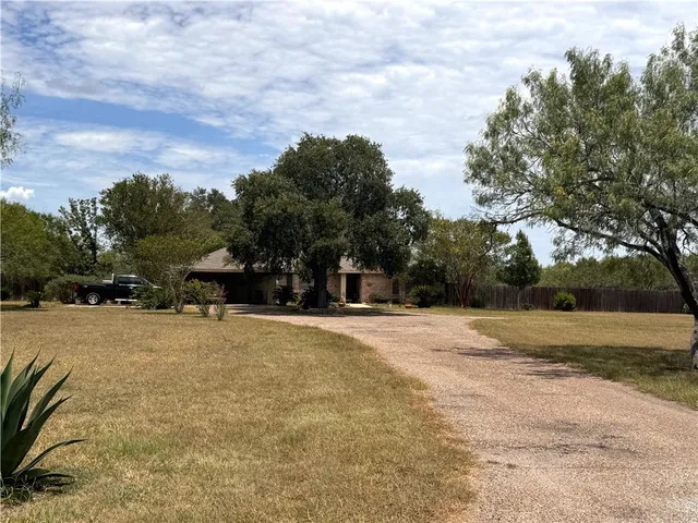 $309,900 | 296 County Road 1601, Alice, TX 78332