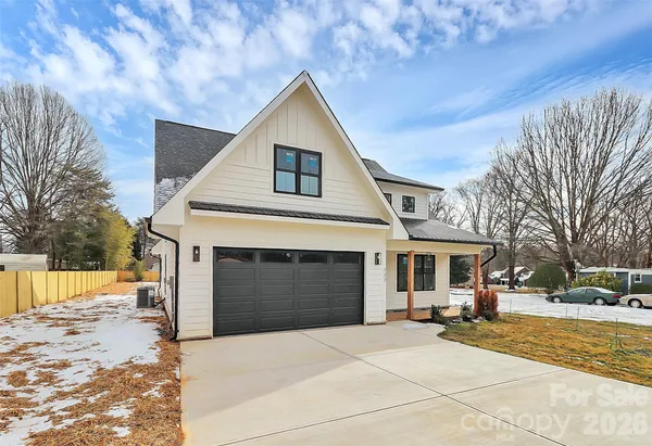 $740,000 | 127 Hazelton Loop, Mooresville, NC 28117