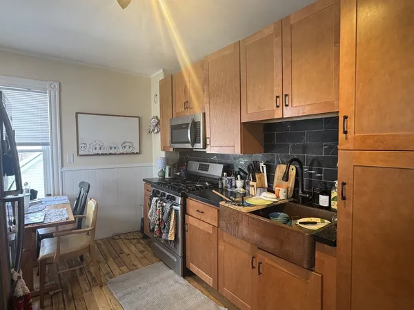 $750,000 | 23 West Lane, Winooski, VT 05404