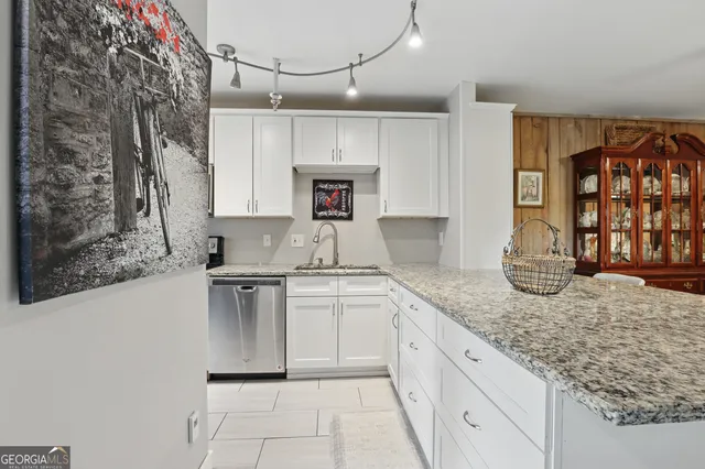 $239,000 | 251 Shakespeare Drive, Unit 332, Clayton, GA 30525