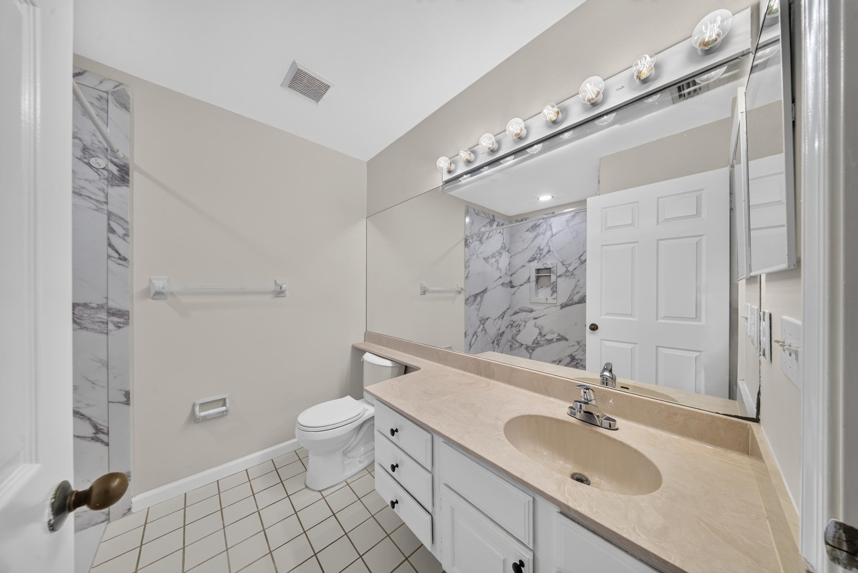 119 Adobe Circle Jupiter, FL 33458 - Photo 13 of 43 DSC02892