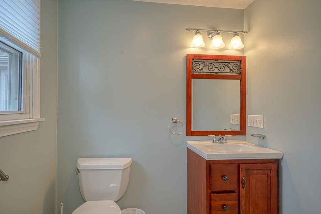14 Longley Road Scituate, MA 02066 - Photo 14 of 24 Gallery Image 14