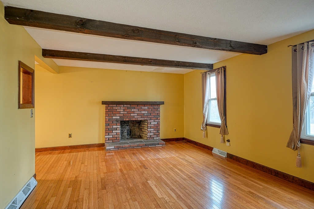 14 Longley Road Scituate, MA 02066 - Photo 6 of 24 Gallery Image 6