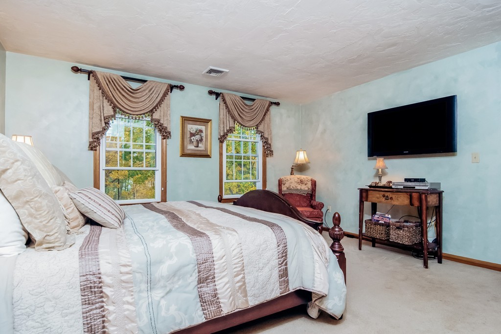 10 Putnam Road Acton, MA 01720 - Photo 14 of 28 Gallery Image 14