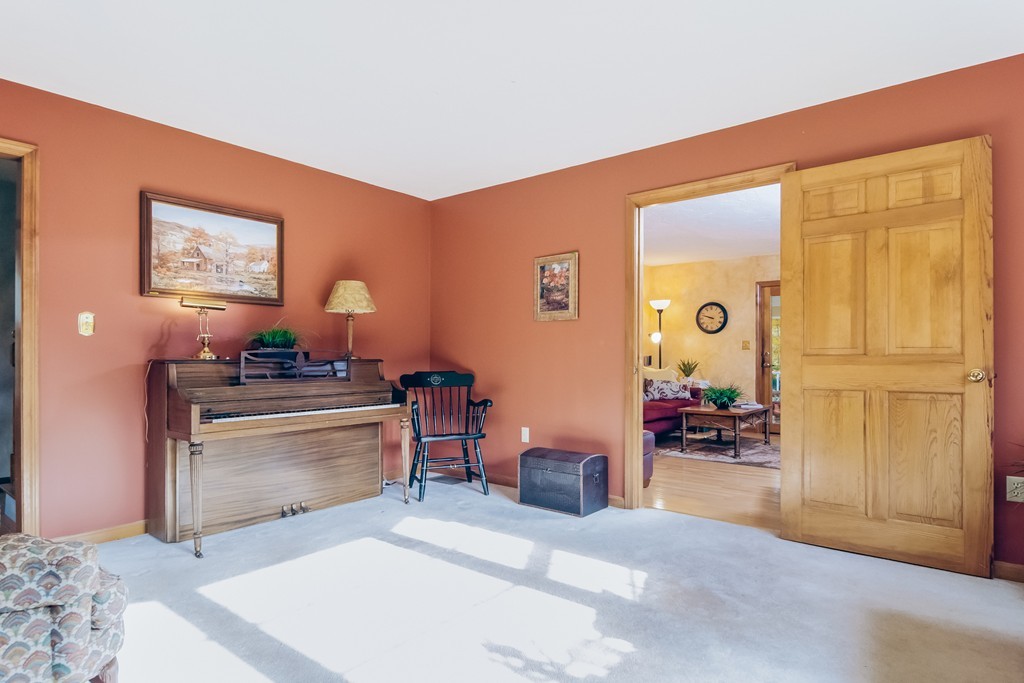 10 Putnam Road Acton, MA 01720 - Photo 8 of 28 Gallery Image 8