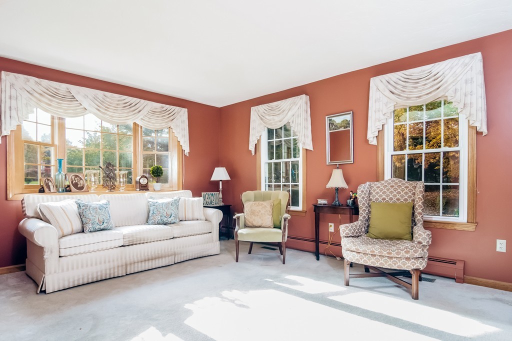 10 Putnam Road Acton, MA 01720 - Photo 9 of 28 Gallery Image 9