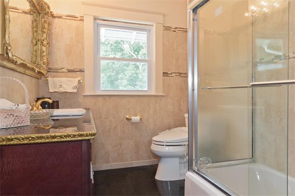 84 Maple Street Lexington, MA 02420 - Photo 19 of 26 Gallery Image 19