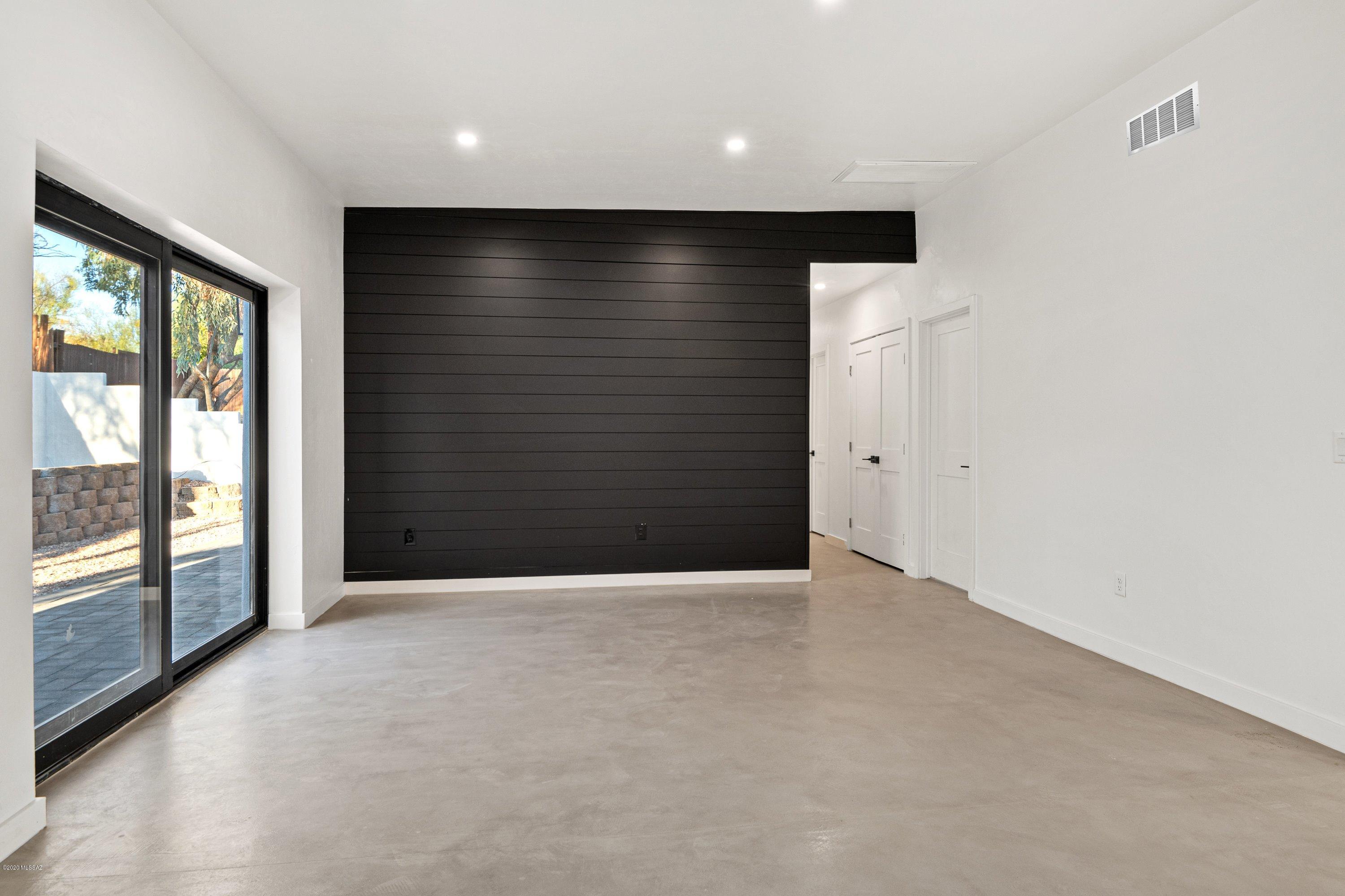 8250 East Rockgate Road Tucson, AZ 85750 - Photo 21 of 46