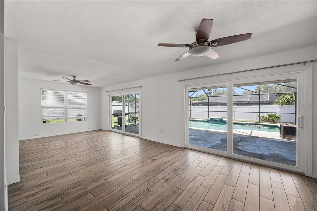 528 South Larry Circle Brandon, FL 33511 - Photo 14 of 38
