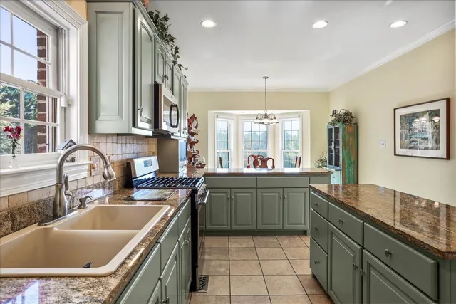 $849,500 | 40 Birdsong Lane, Edinburg, VA 22824