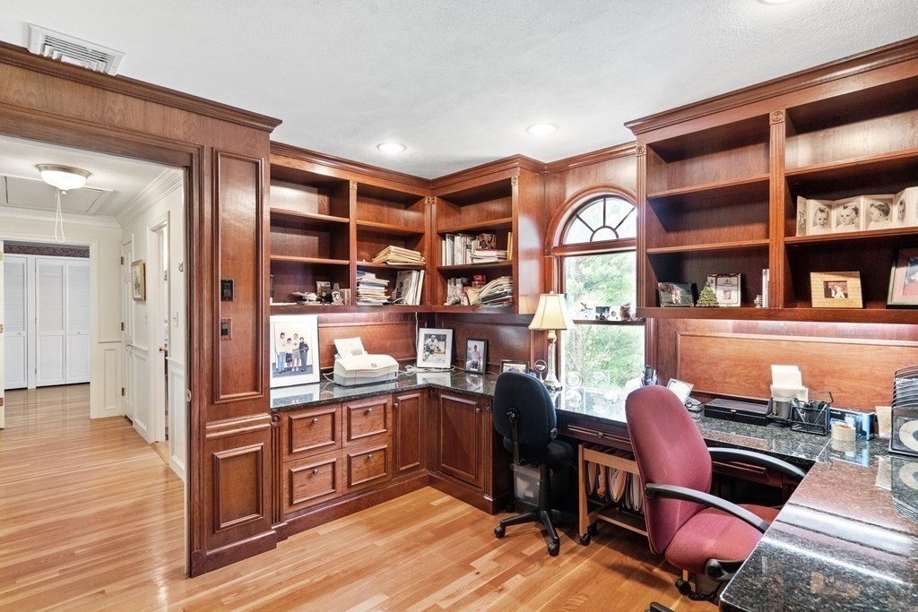 9 Pheasant Lane Lexington, MA 02421 - Photo 25 of 42