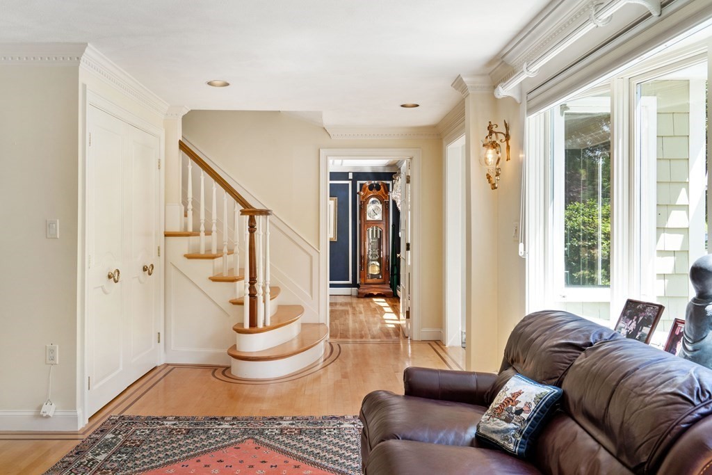 9 Pheasant Lane Lexington, MA 02421 - Photo 3 of 42