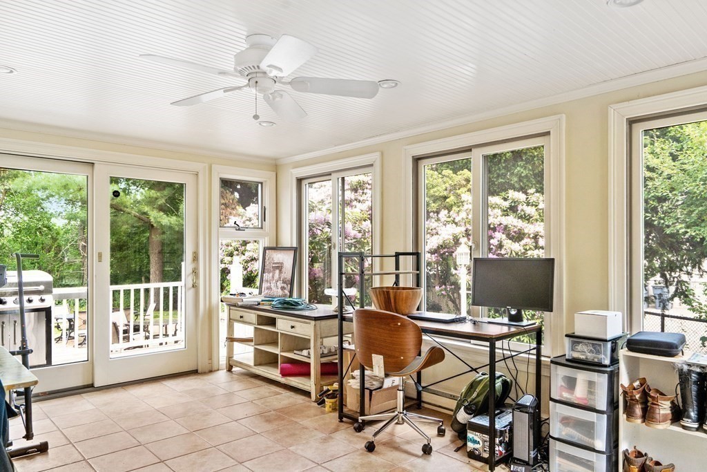 9 Pheasant Lane Lexington, MA 02421 - Photo 33 of 42